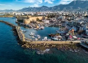 Girne etrafı evler